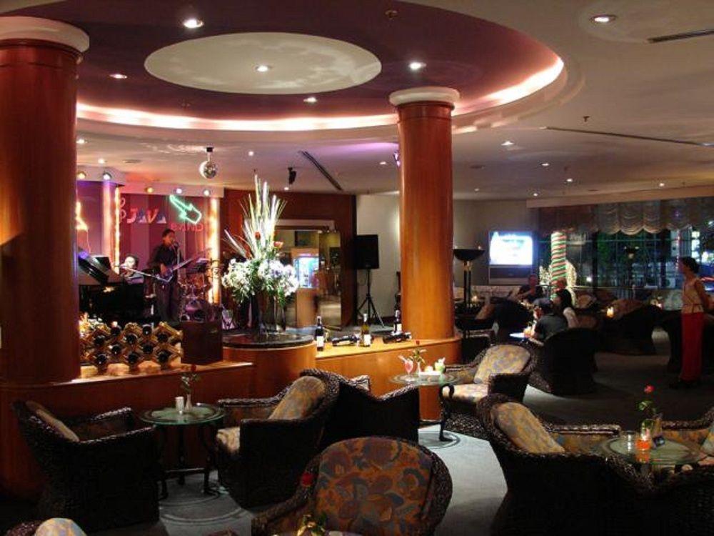 Courtyard By Marriott Phuket Town Hotel Bagian luar foto