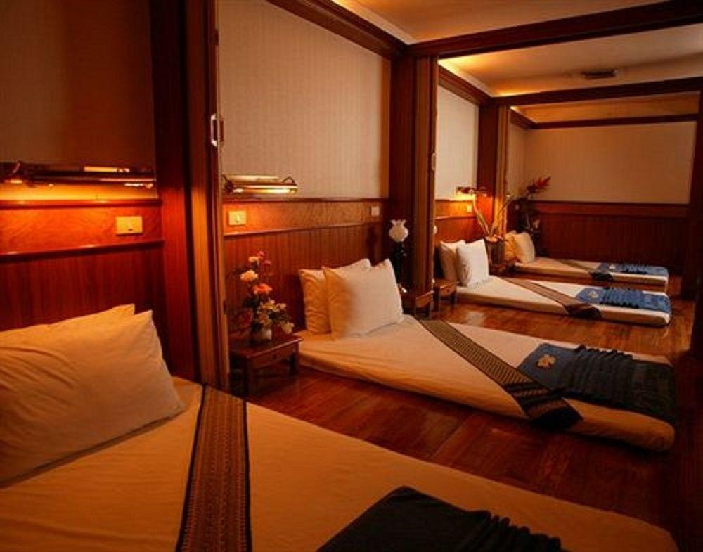 Courtyard By Marriott Phuket Town Hotel Bagian luar foto