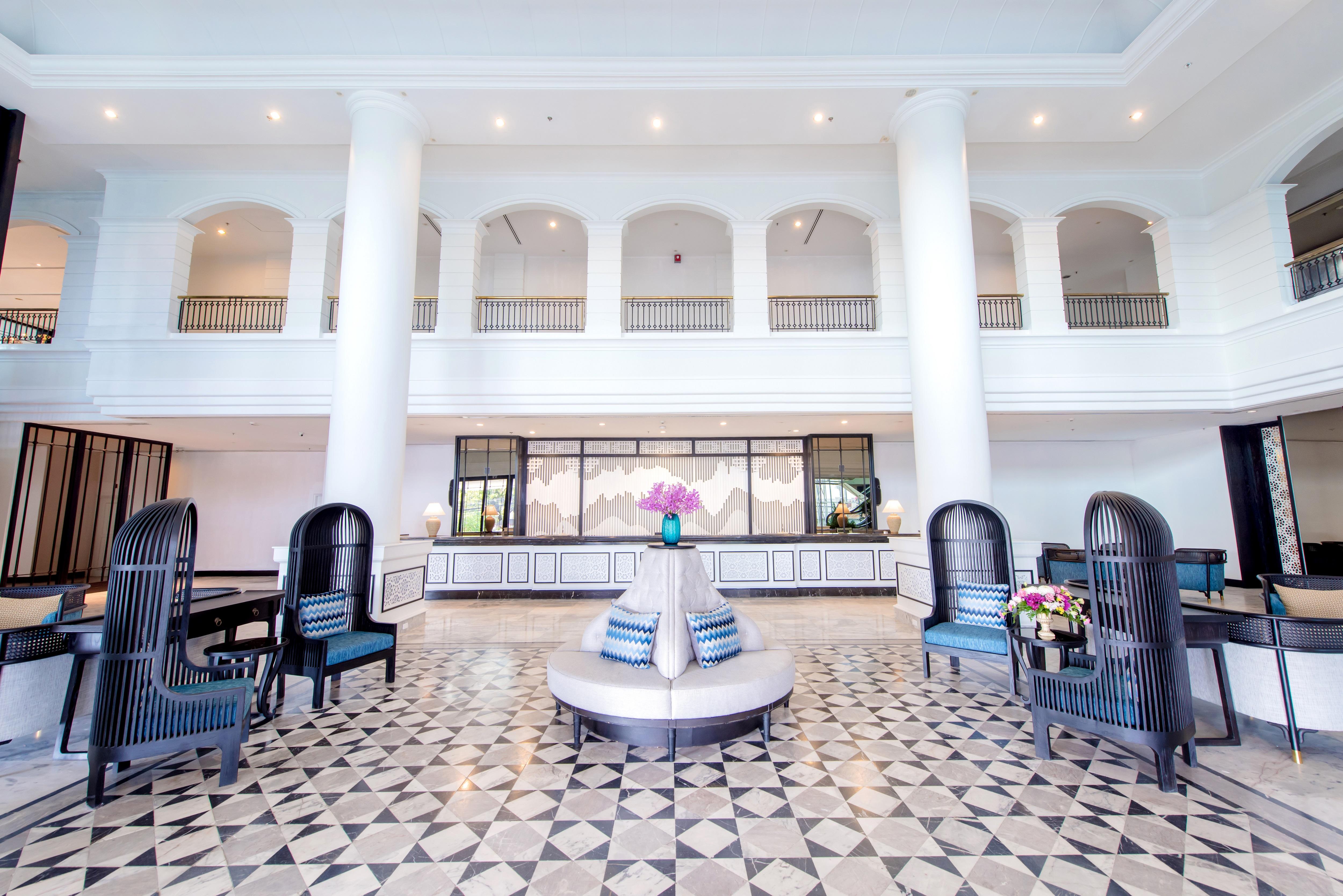 Courtyard By Marriott Phuket Town Hotel Bagian luar foto