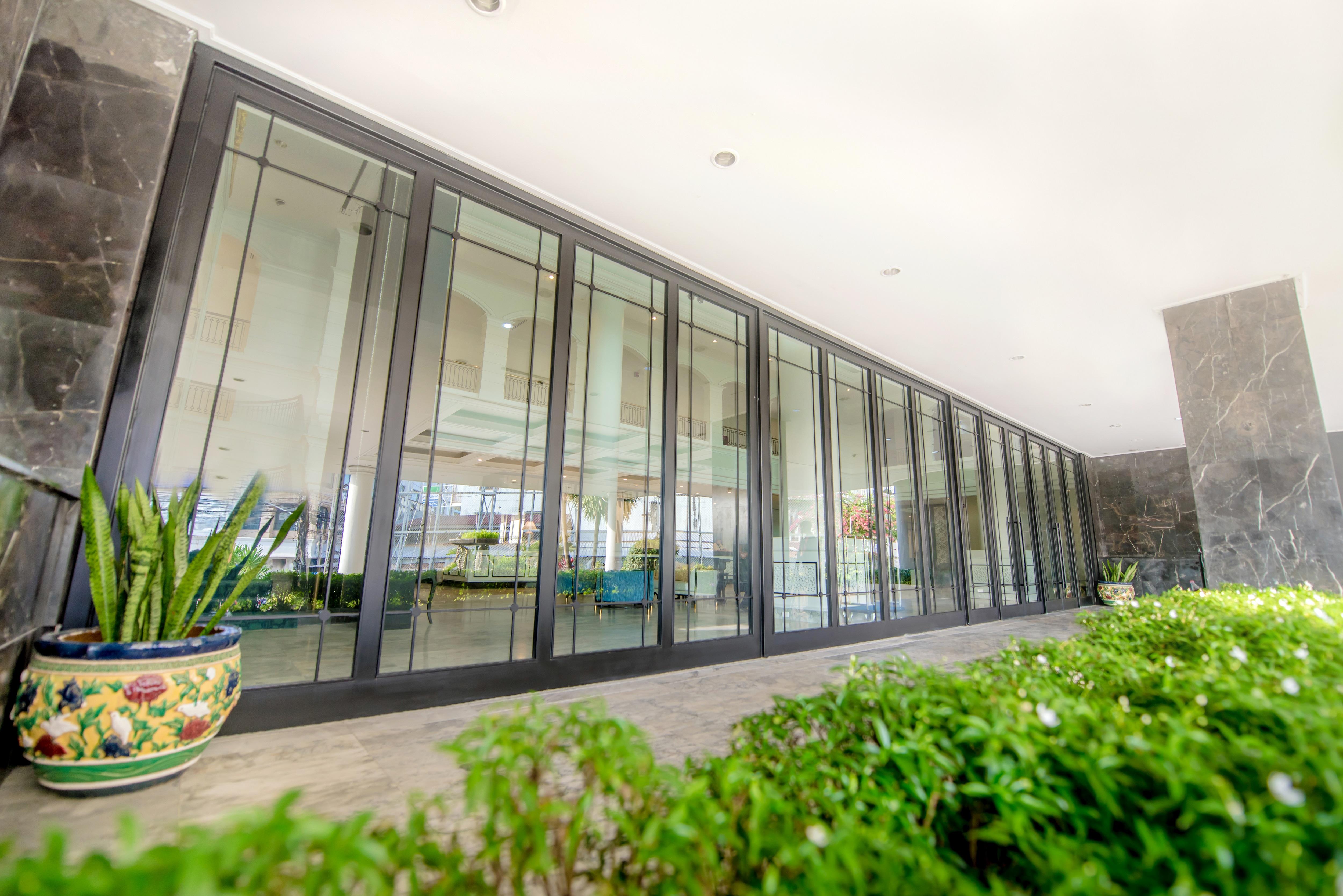 Courtyard By Marriott Phuket Town Hotel Bagian luar foto
