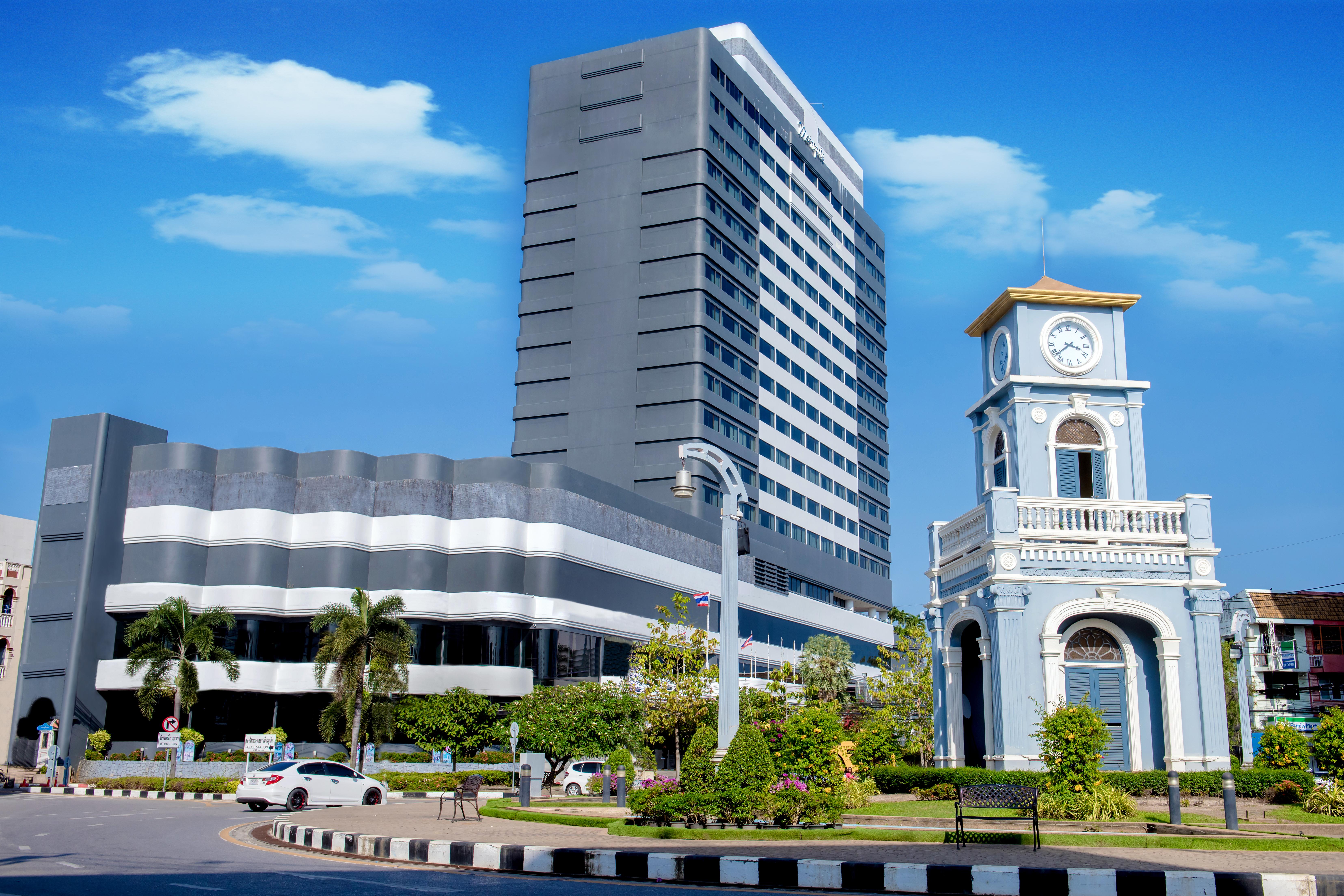 Courtyard By Marriott Phuket Town Hotel Bagian luar foto