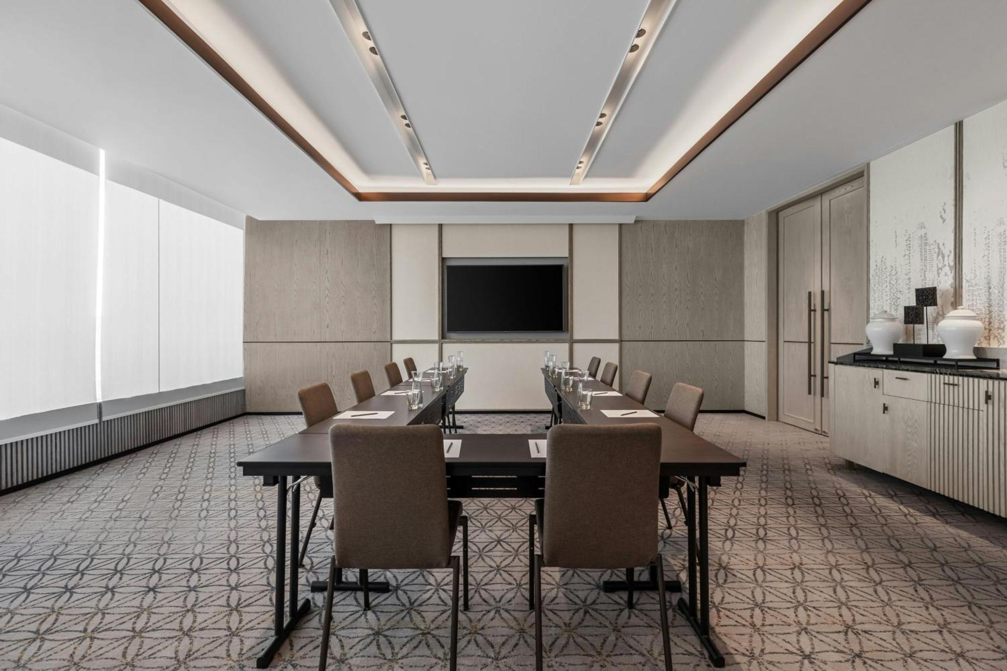 Courtyard By Marriott Phuket Town Hotel Bagian luar foto