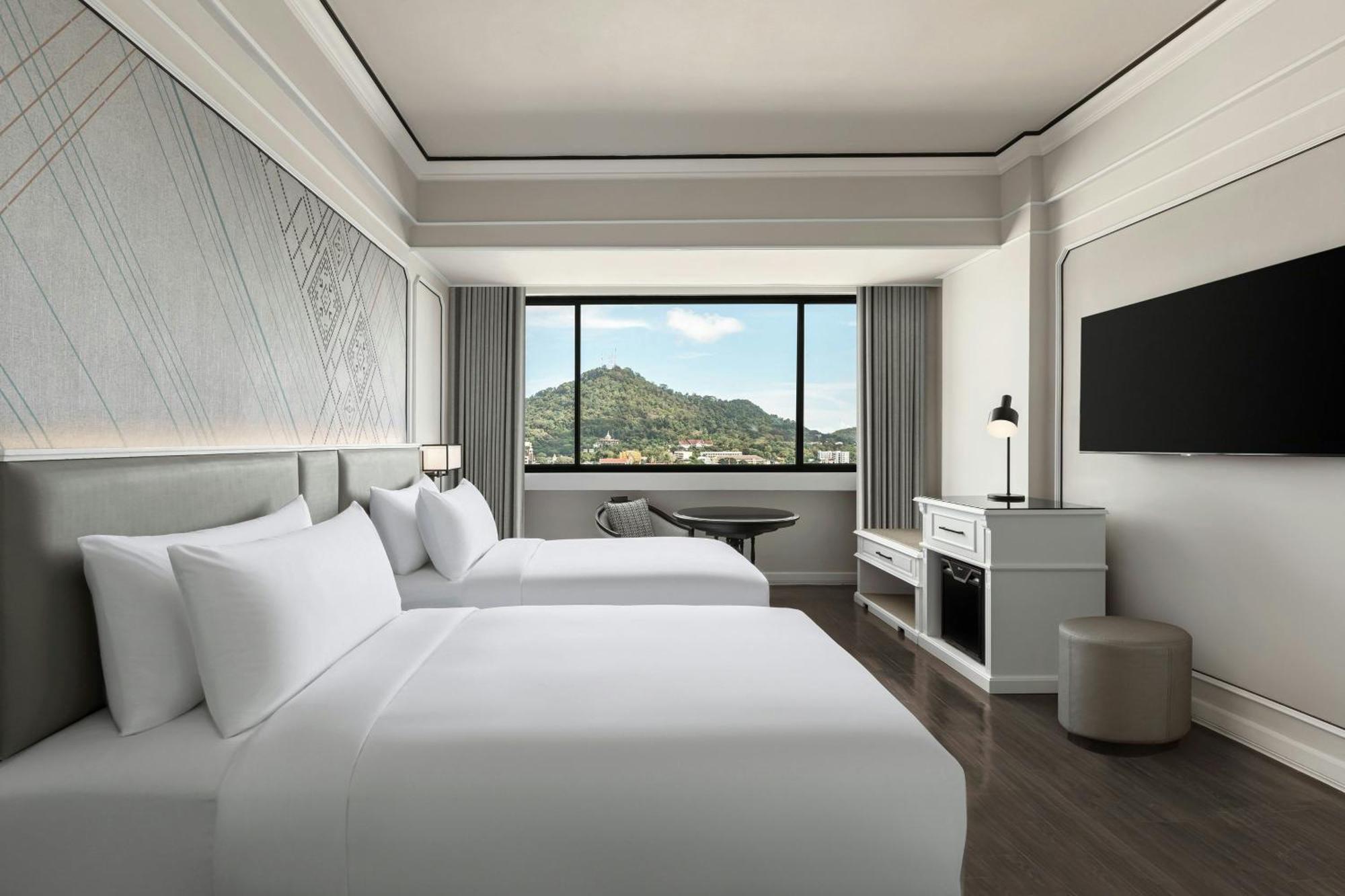 Courtyard By Marriott Phuket Town Hotel Bagian luar foto