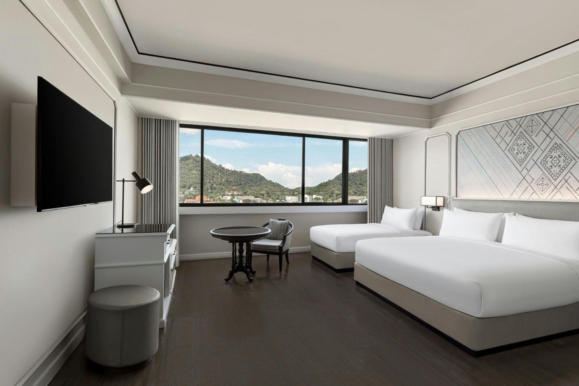 Courtyard By Marriott Phuket Town Hotel Bagian luar foto
