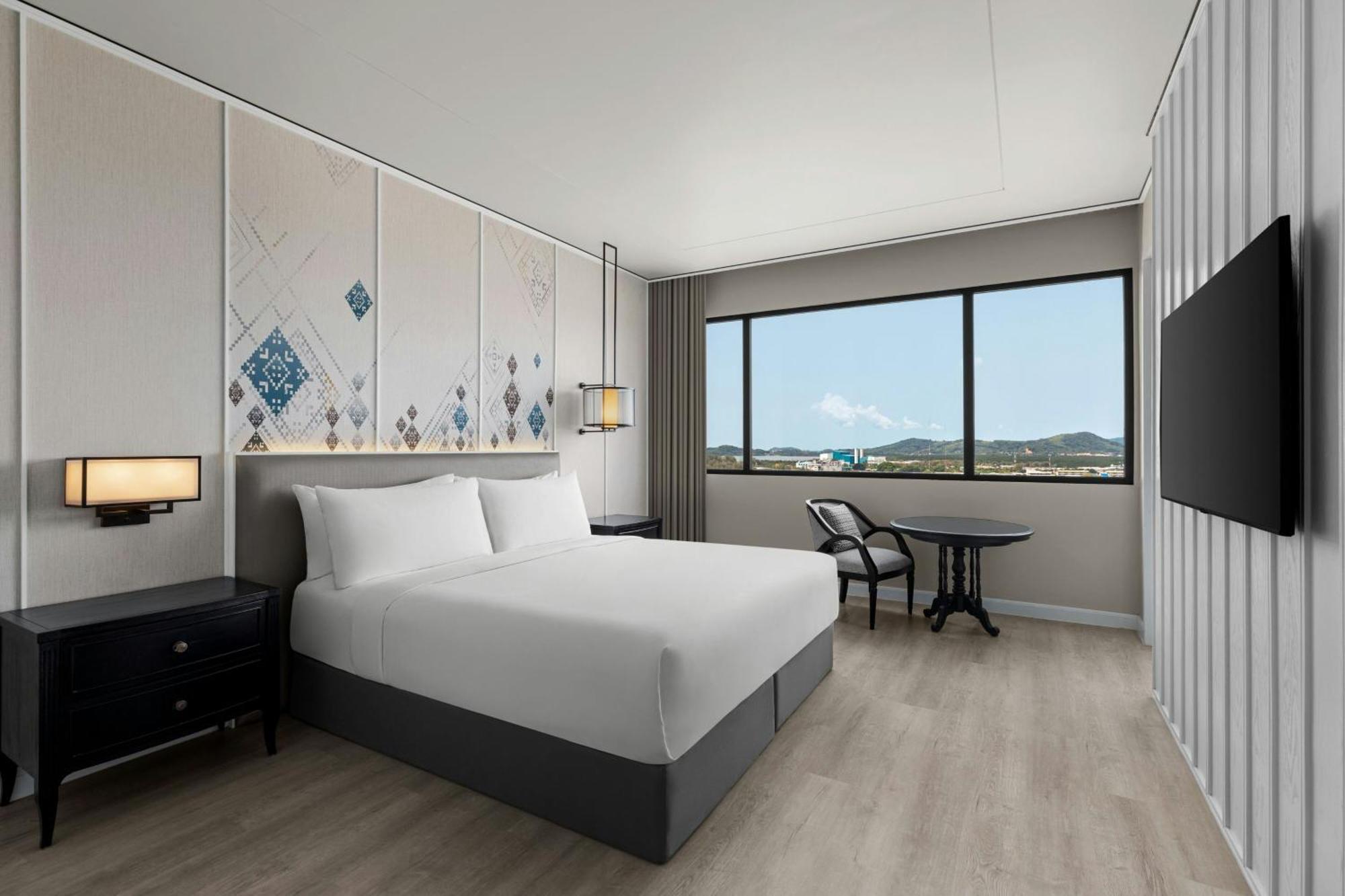 Courtyard By Marriott Phuket Town Hotel Bagian luar foto