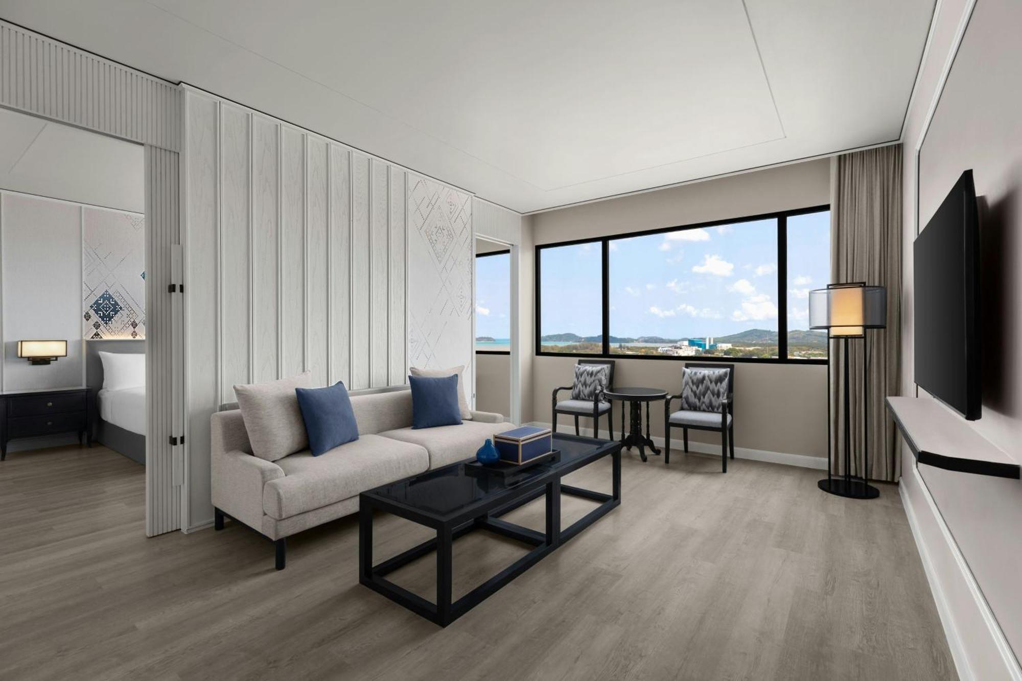 Courtyard By Marriott Phuket Town Hotel Bagian luar foto