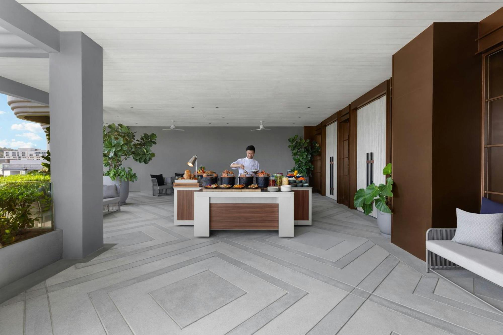 Courtyard By Marriott Phuket Town Hotel Bagian luar foto