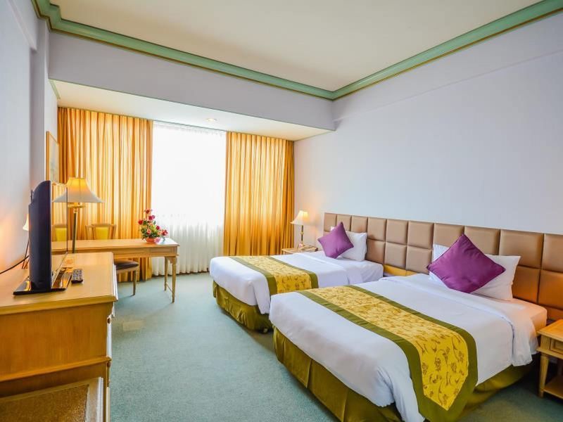 Courtyard By Marriott Phuket Town Hotel Bagian luar foto